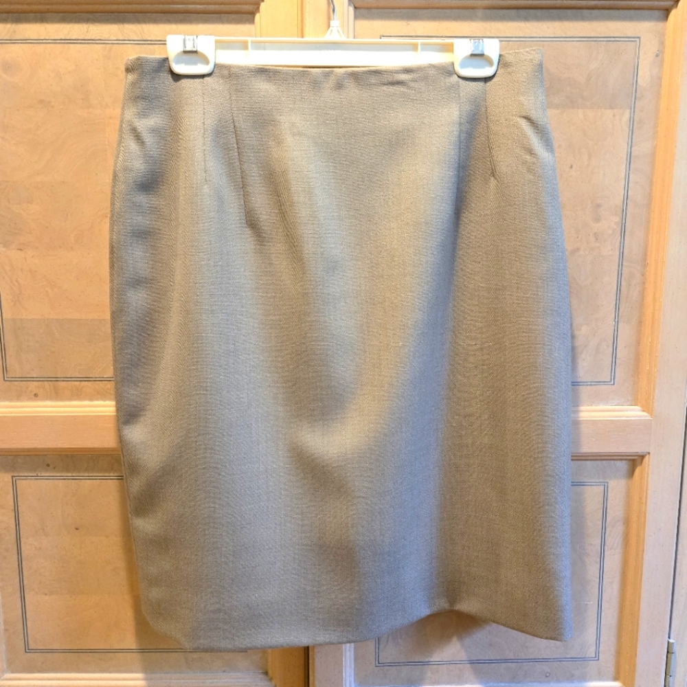 NWOTs, Vintage Taupe, Jones of NY Women's Skirt, Size 14, Wool